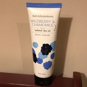 Bath and Body Works Natural Tea Oil Body Cream